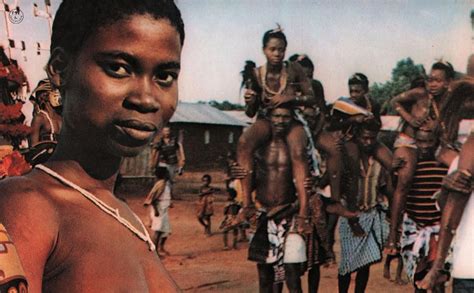 Africa Uncensored Directed by Alfredo Castiglioni, Angelo Castiglioni, Guido Guerrasio, Oreste Pellini. . Nuda africa
